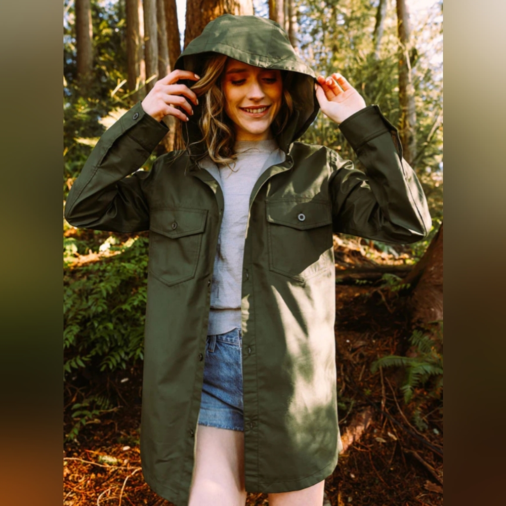 Mia Melon Skyler ULTRA-LIGHT COTTON SHIRT JACKET unisex raincoat Size M